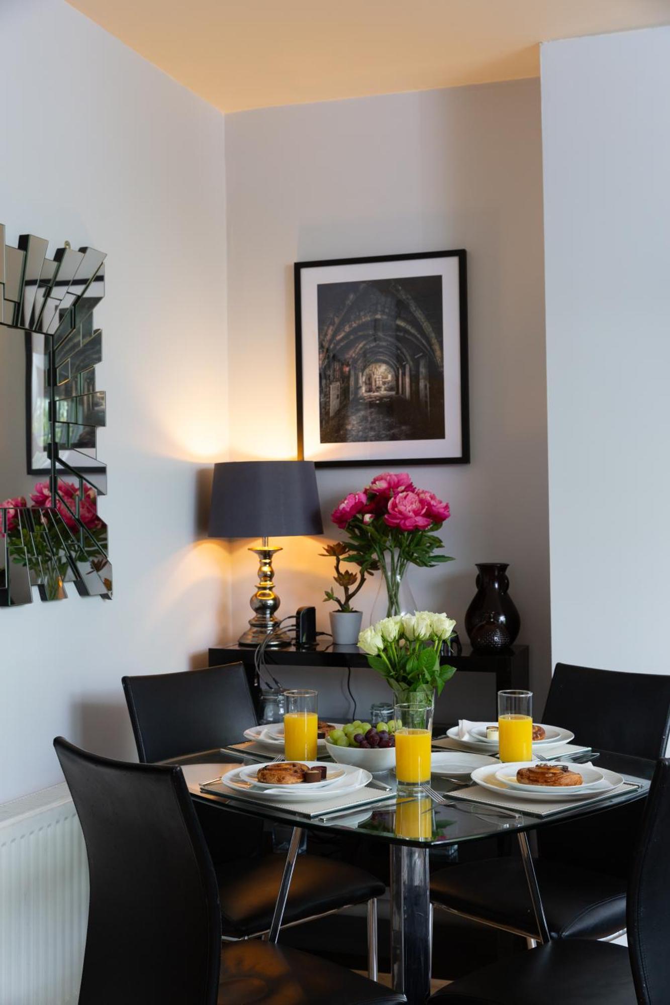Bootham Court Grade II Duplex Apartment With Free Parking & Wi-Fi - Sleeps 2-6 People York Esterno foto